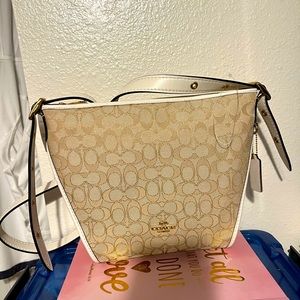 Coach cross over purse